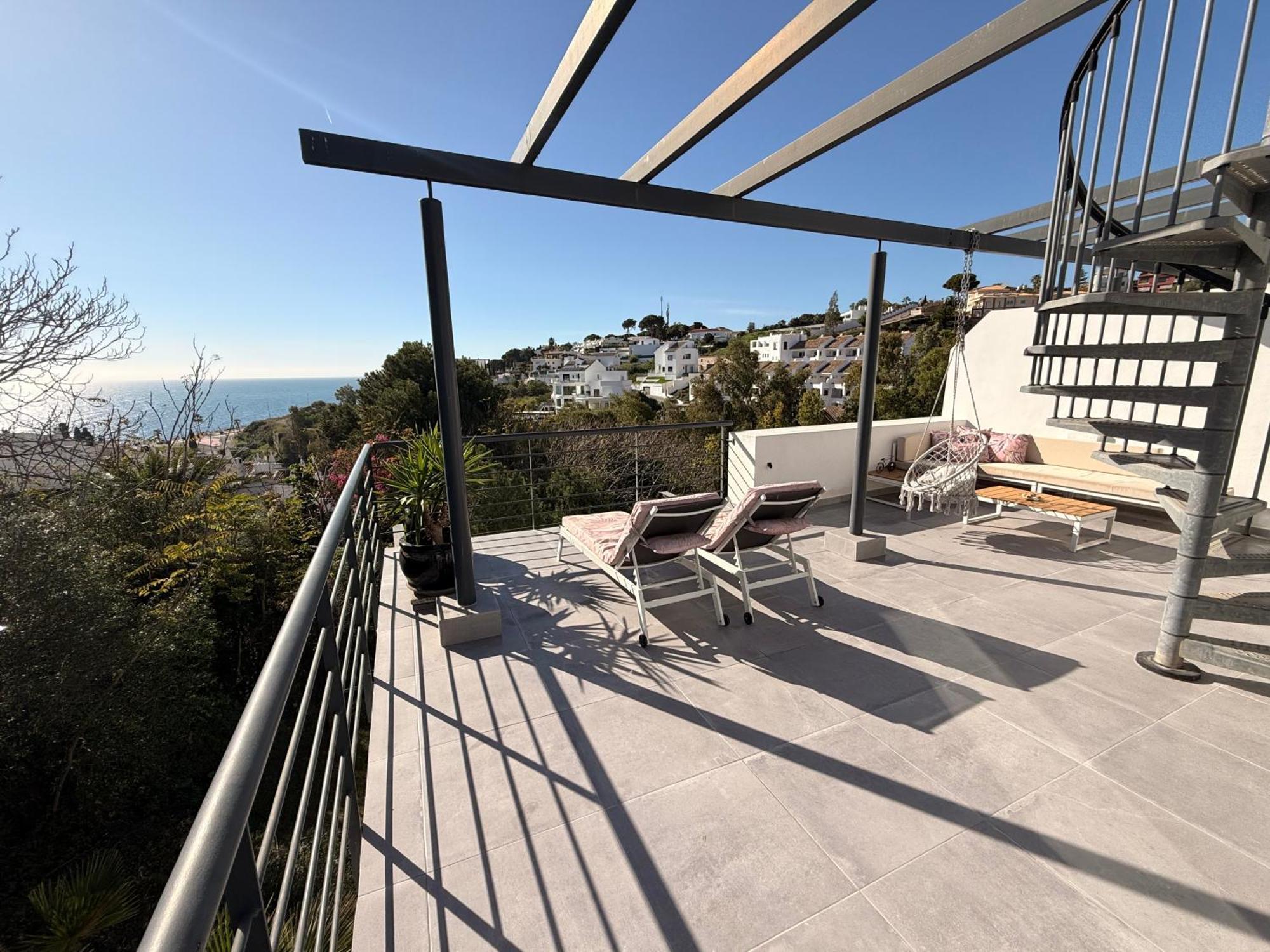 Lägenhet på 168 m² i Torremuelle, med 2 sovrum och 3 badrum  Benalmádena Exteriör bild