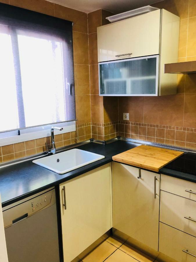Lägenhet på 168 m² i Torremuelle, med 2 sovrum och 3 badrum  Benalmádena Exteriör bild