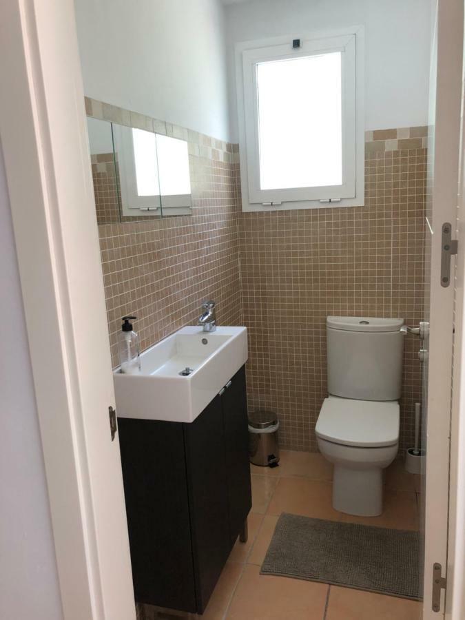 Lägenhet på 168 m² i Torremuelle, med 2 sovrum och 3 badrum  Benalmádena Exteriör bild