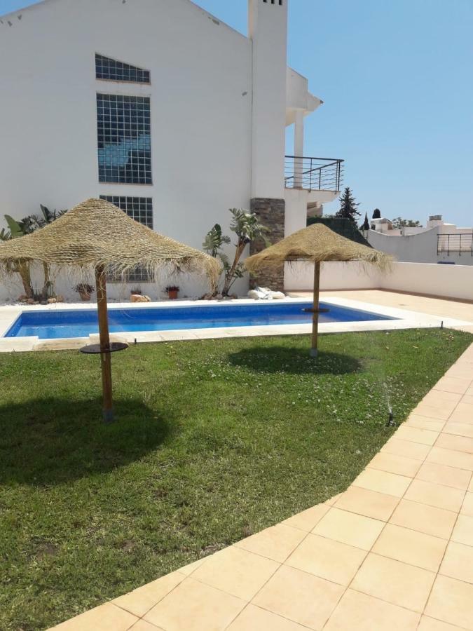 Lägenhet på 168 m² i Torremuelle, med 2 sovrum och 3 badrum  Benalmádena Exteriör bild